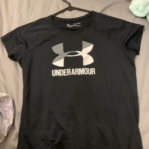 under armour t-shirt, barley warn, good condition